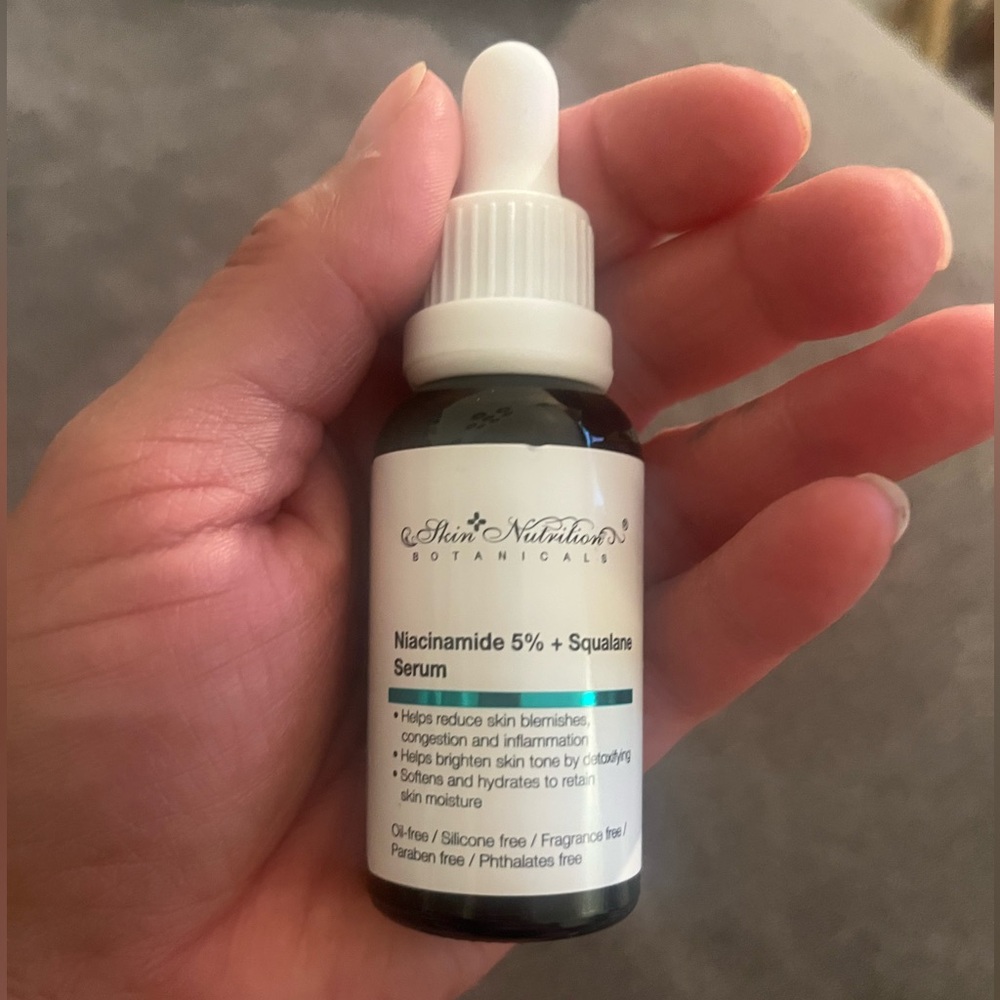 Serena* New! Skin Nutrition Biotanicals Niacinamide 5% + Squalane Serum - Picture 2 of 3